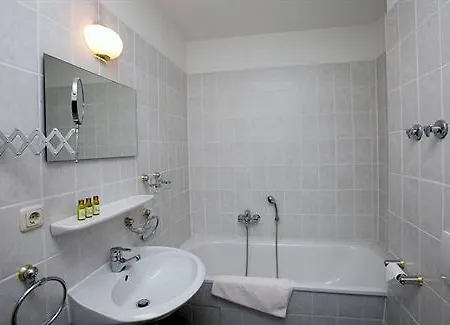 Gut Stadt Hotel 3*